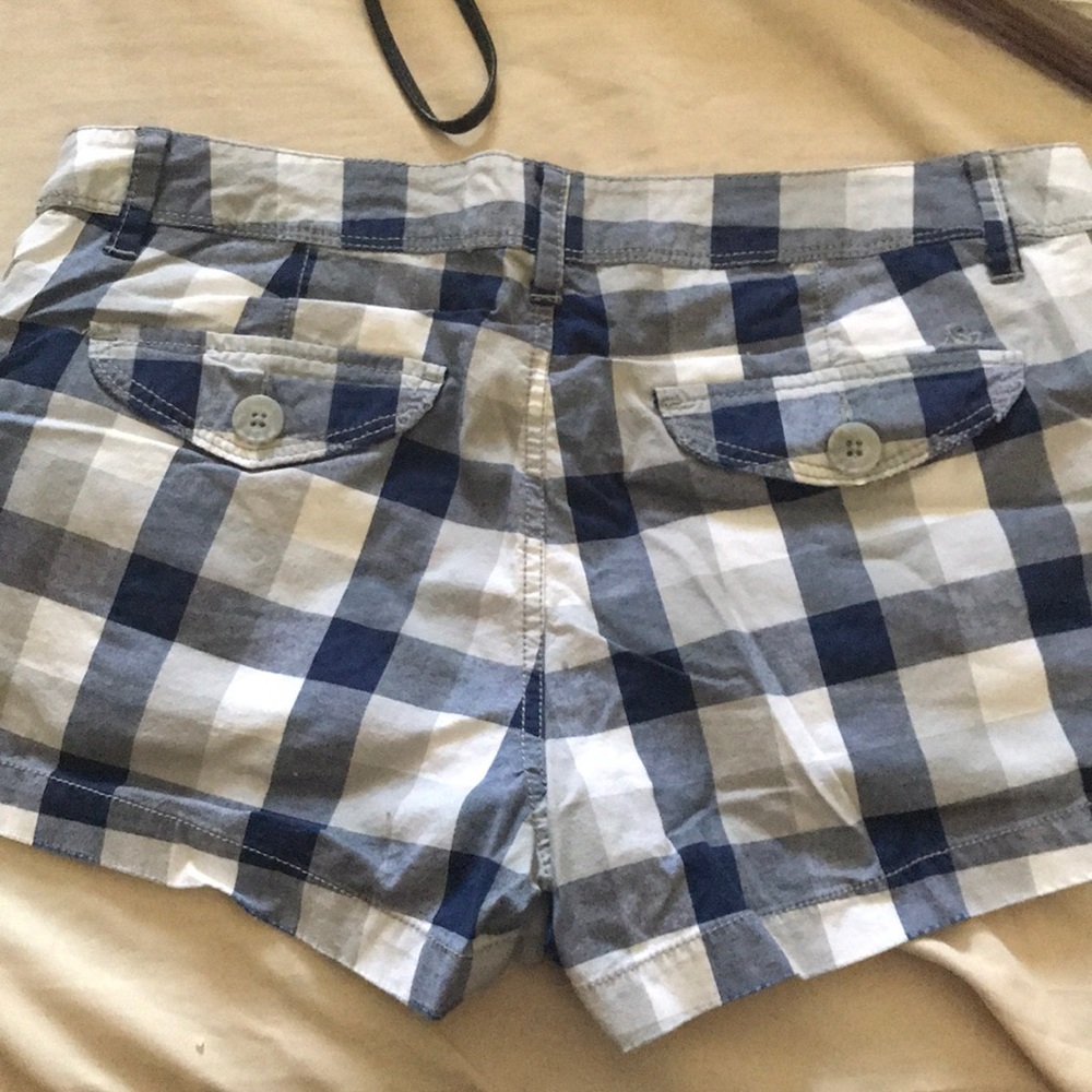 Checkered shorts - Picture 2 of 3